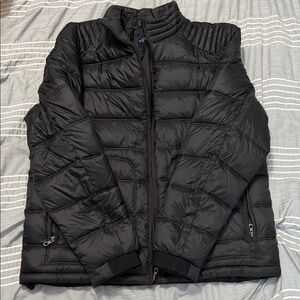 Roundtree & Yorke Women's Classic Black Puffer Jacket